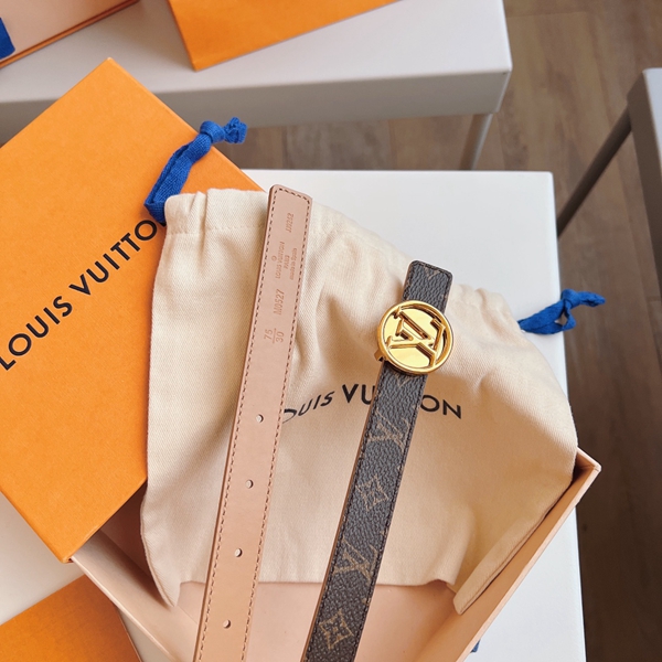 ルイヴィトンベルト背面デザイン